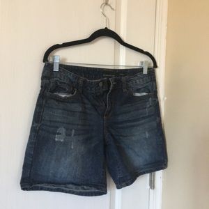 Denim boyfriend shorts ! ☀️